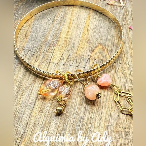 Peach moonstone gold bangle statement bracelet - Picture 1 of 1